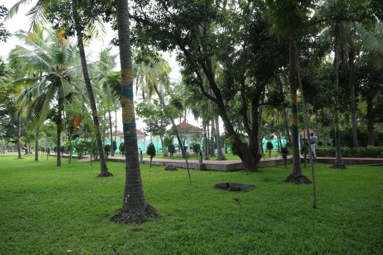 Celebrity Resort Chennai Tambaram Exterior foto