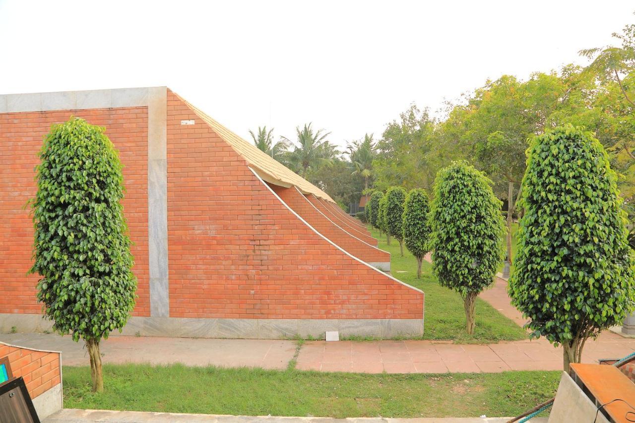 Celebrity Resort Chennai Tambaram Exterior foto